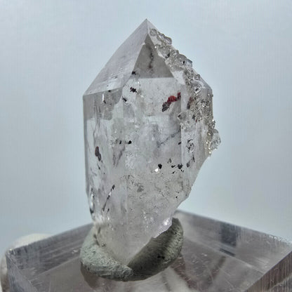 Harlequin Quartz with Analcime Point Streep Mine, Goboboseb, Namibia 31*19*17mm 