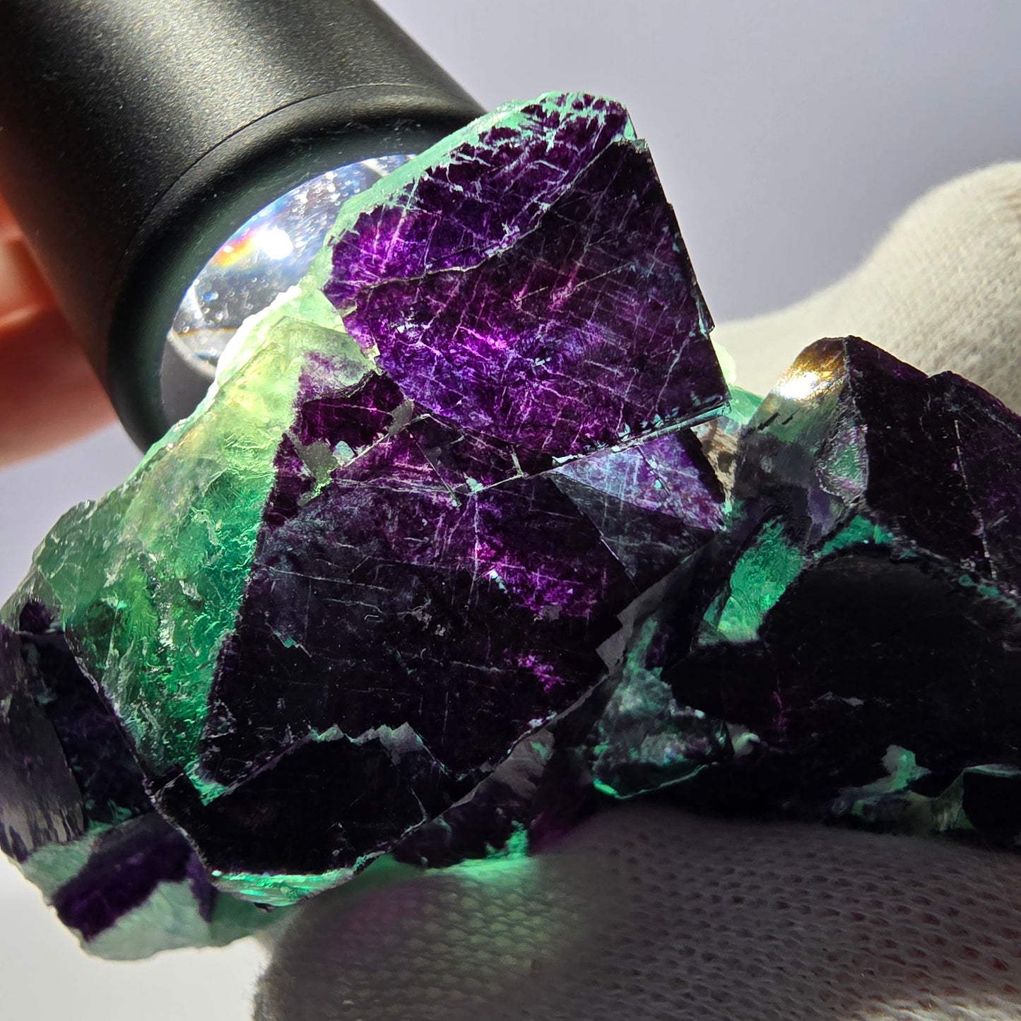 Spécimen de cube de fluorite fantôme vert violet zonal 11:11 Angel Pocket, Namibie 67*52*25mm 