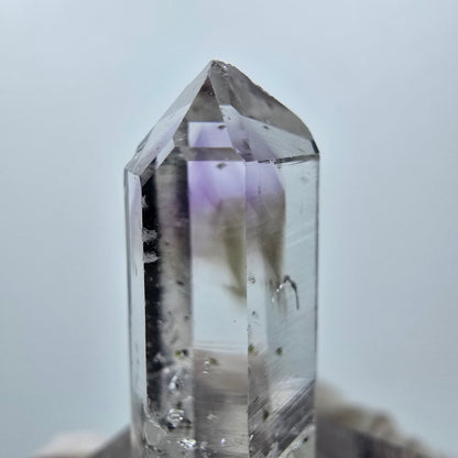Mine d'améthyste Phantom Point Streep, Goboboseb, Namibie 28 x 11 x 7 mm 