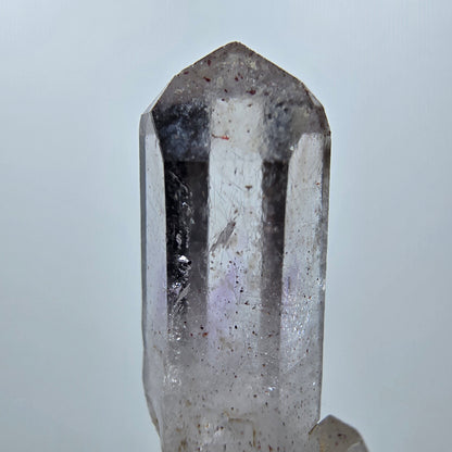 Pointe d'améthyste fantôme de Goboboseb, Namibie, 35 x 12 x 9 mm 