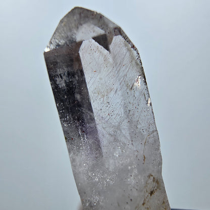 Pointe d'améthyste fantôme de Goboboseb, Namibie, 35 x 12 x 9 mm 