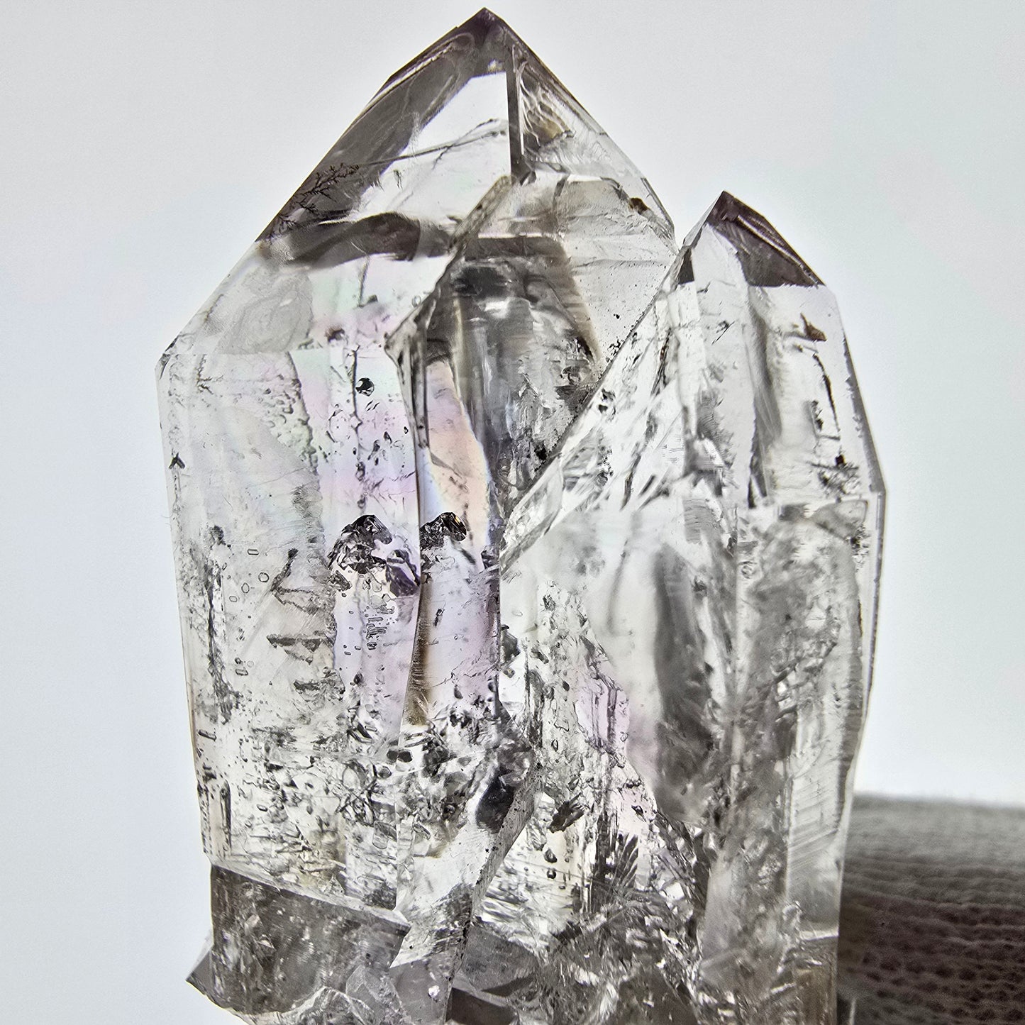 Sceptre squelette en améthyste Enhydro, pochette bulle XL pour la Saint-Valentin, Namibie 50 x 31 x 16 mm 