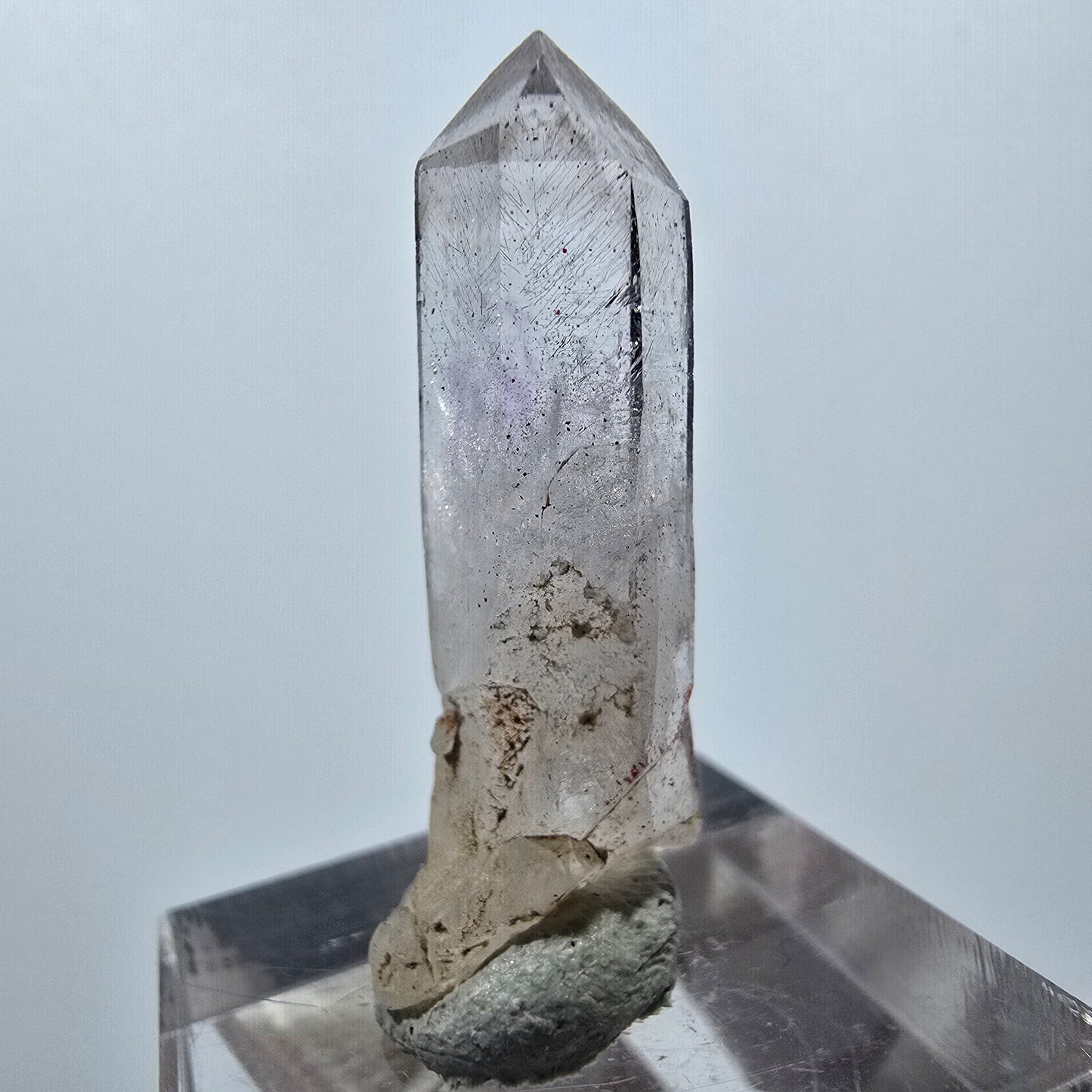 Pointe d'améthyste fantôme de Goboboseb, Namibie, 35 x 12 x 9 mm 