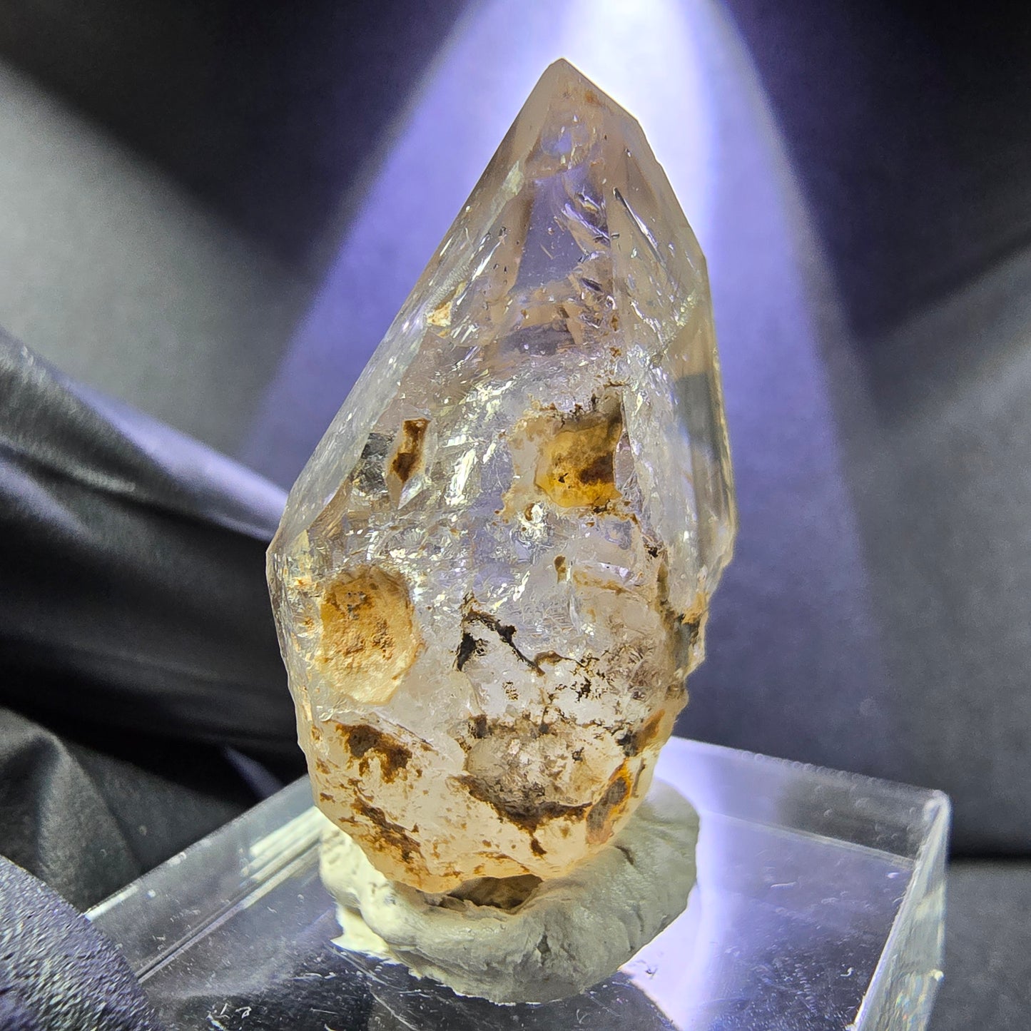 Sceptre de Quartz fumé fantôme clair, pointe à Double extrémité 30*18*15mm Goboboseb namibie