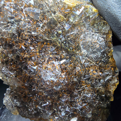 Cube de fluorite Zonar transparent, niveau violet jaune Okorusu, Collection namibie 61*54*17mm