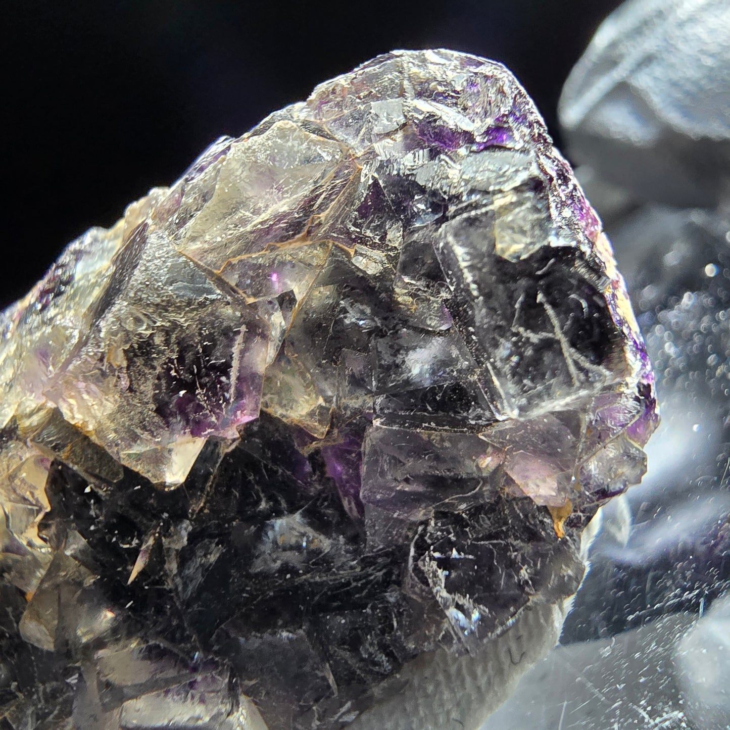 Phantom Fluorite Cube Tier Violet Blanc Okorusu, Namibie 41*21*12mm Collection