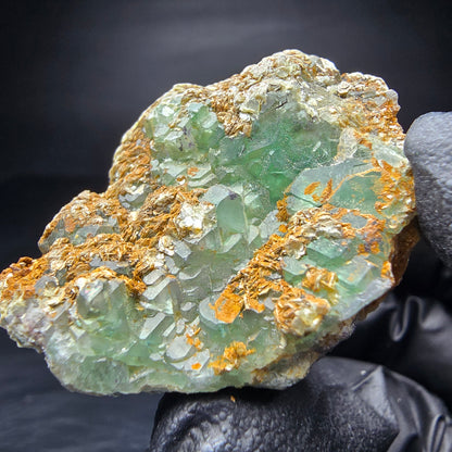 Vert fluorite étagé, étape muscovite Erongo Namibie 40*37*39mm collection