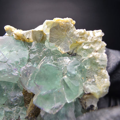 Cubes de fluorite transparents verts avec qualité muscovite, Collection Erongo namibie 29x24x19mm