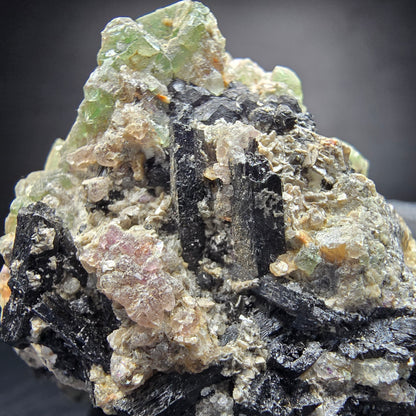 Grande fluorite fantôme, tourmaline Schörl, stade muscovite Erongo Namibie 82*51*58mm