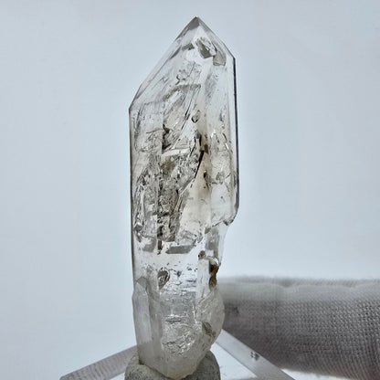 Enhydro Phantom Smoky Quartz Sceptre Tip 1x Bubble Goboboseb, Namibie 53*16*13mm 