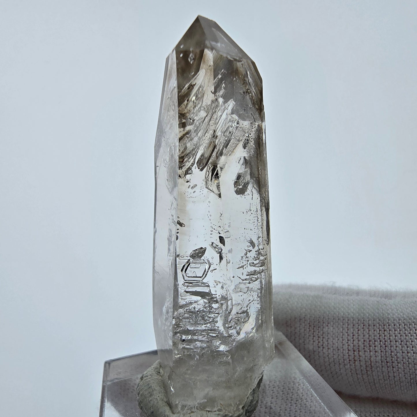 Enhydro Phantom Smoky Quartz Sceptre Tip 1x Bubble Goboboseb, Namibie 45*18*14mm 