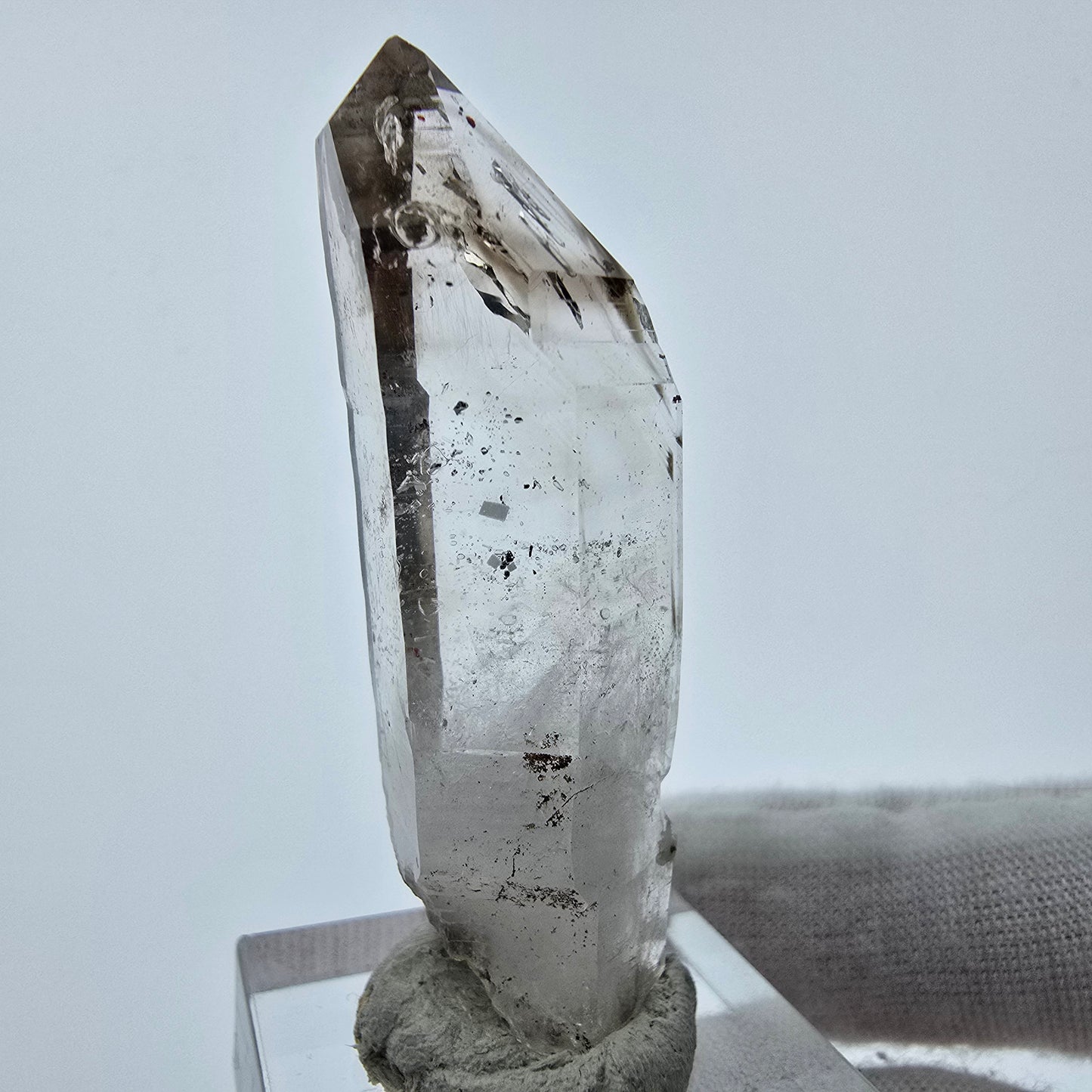 Enhydro Phantom Quartz fumé Sceptre Tip 1x Bubble Goboboseb, Namibie 50*16*16mm 