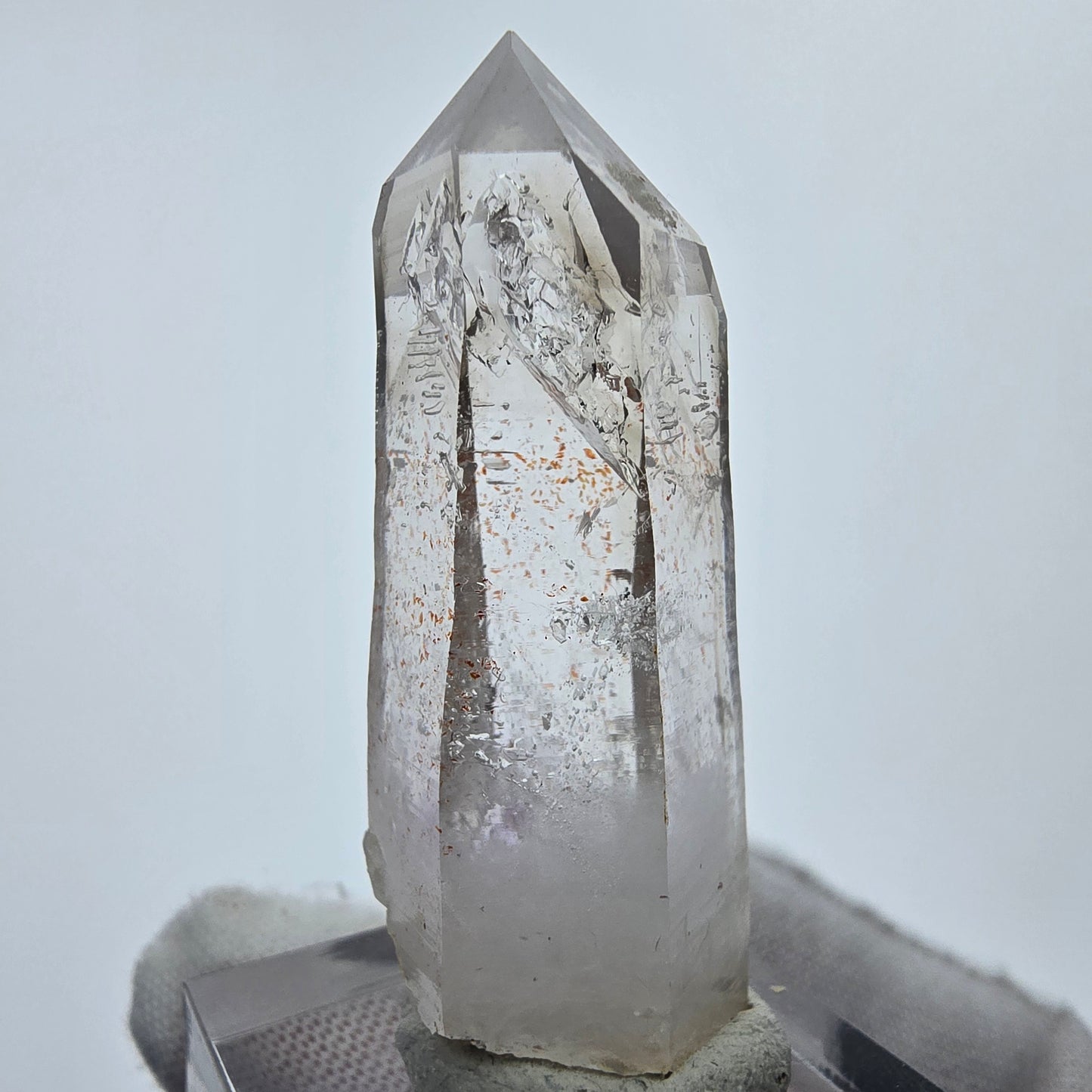 Pointe de sceptre en quartz fumé Enhydro transparent 1x Bubble Goboboseb, Namibie 46*19*16mm 