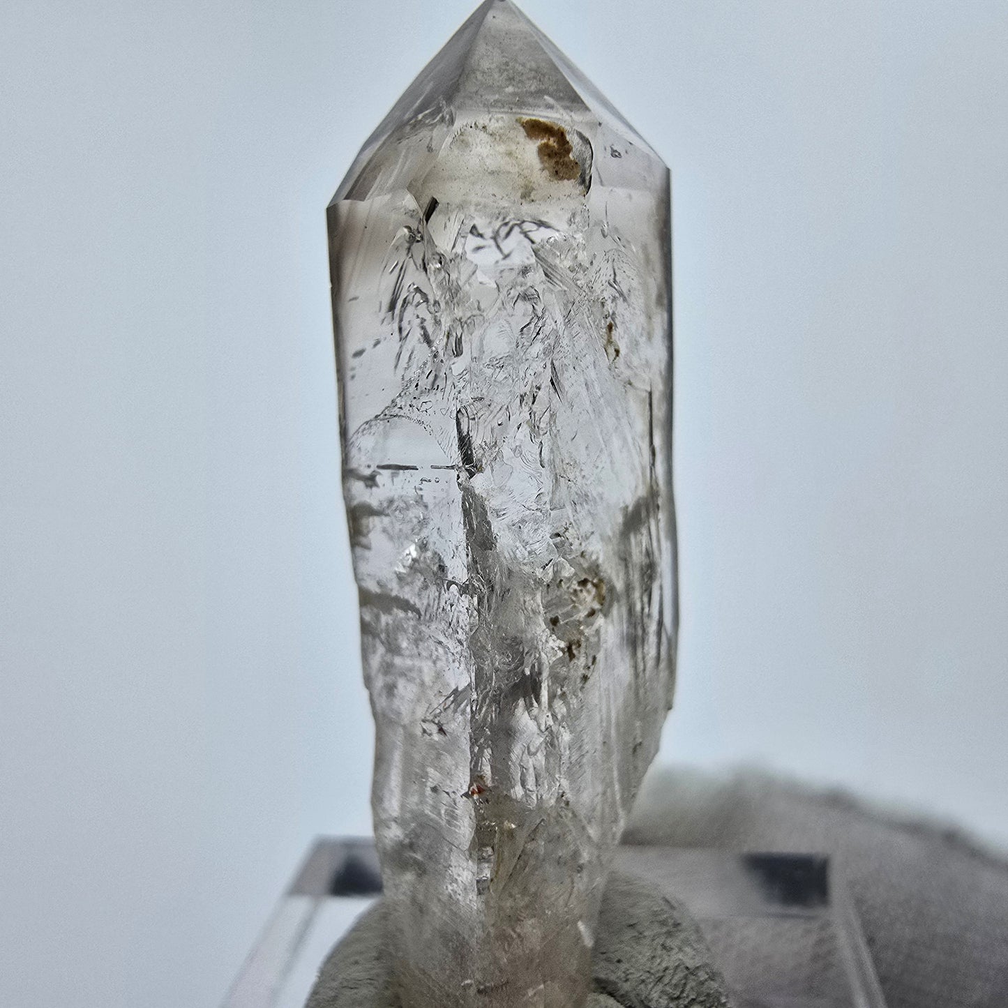 Enhydro Phantom Smoky Quartz Sceptre Tip 1x Bubble Goboboseb, Namibie 42*15*11mm 