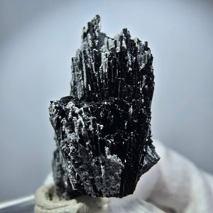 Magnifique spécimen de tourmaline Schorl et de quartz, Erongo, Namibie, 37 x 24 x 15 mm 