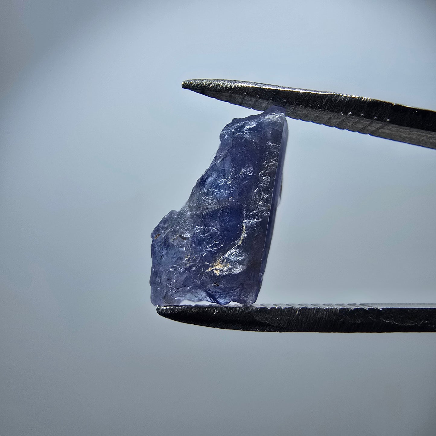 Cristal brut de tanzanite rare, bleu Tanzanie 14*6*5mm 