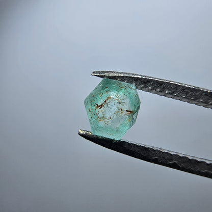 Cristal d'émeraude rare, vert Colombie #7967