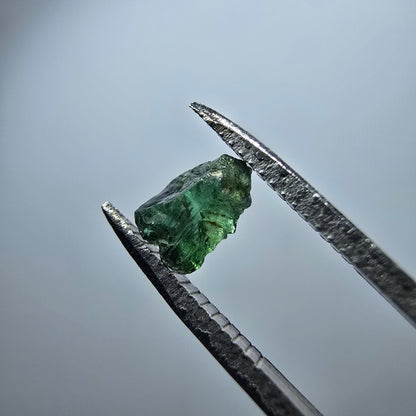 Cristal de tourmaline verdélite rare, vert Minas Gerais, Brésil #7982