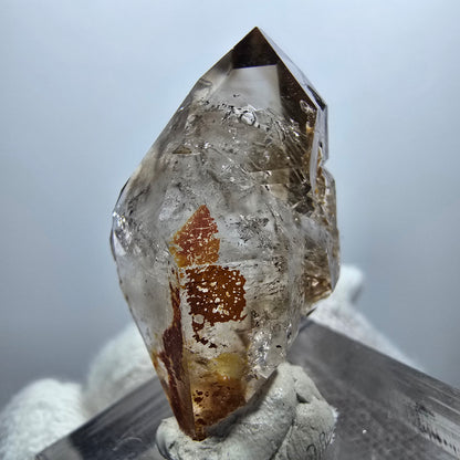 Sceptre Enhydro Phantom Smoky Quartz DT, 1x Bubble Goboboseb, Namibie 32*17*17mm 
