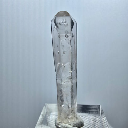 Sceptre en quartz fumé fantôme Enhydro, 1x Bubble Goboboseb, Namibie 43*7*7mm 