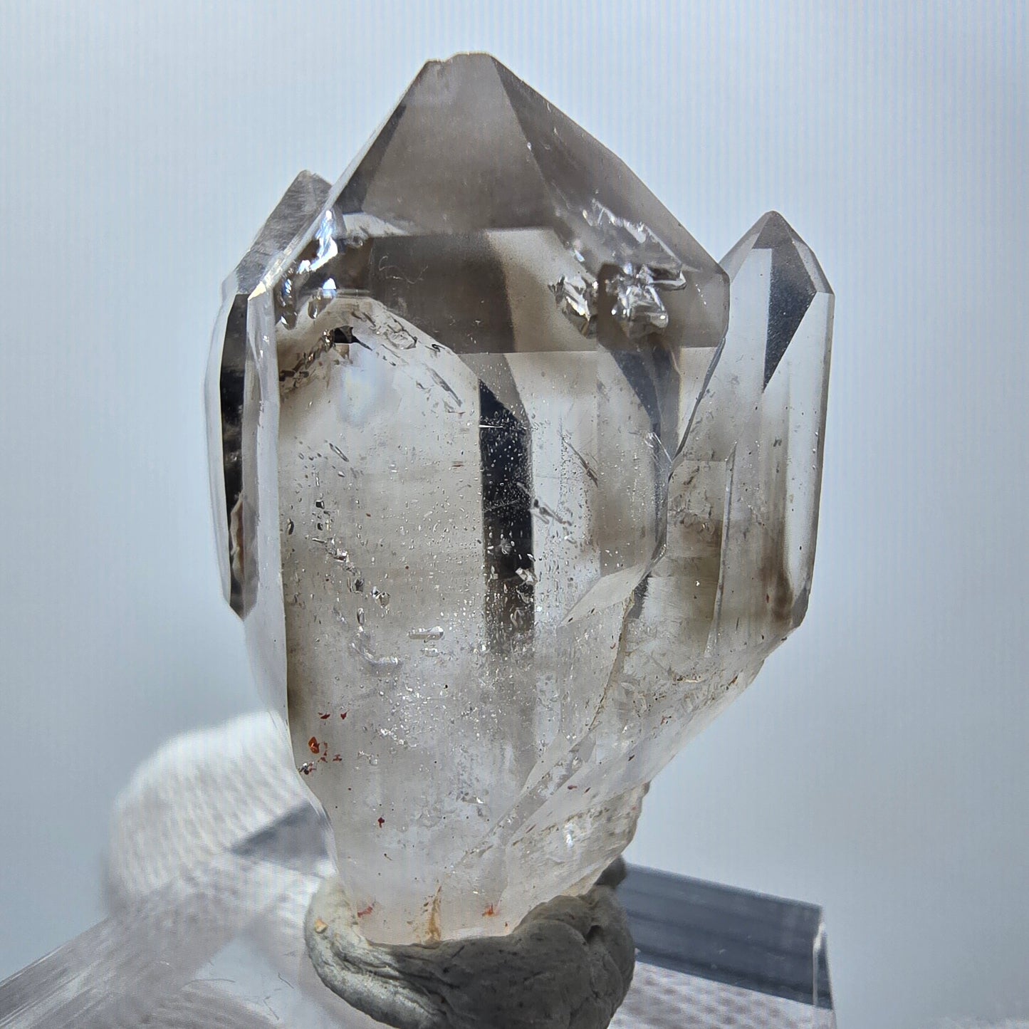 Amas de quartz fumé fantôme transparent, Goboboseb, Namibie, 34 x 26 x 17 mm 