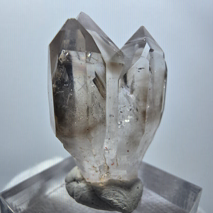 Amas de quartz fumé fantôme transparent, Goboboseb, Namibie, 34 x 26 x 17 mm 