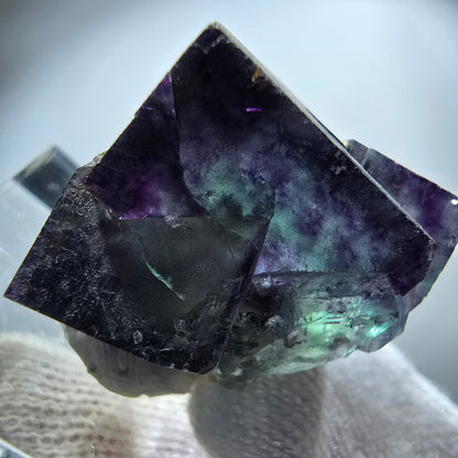 Spécimen rare de cube de fluorite fantôme, vert zonal et violet, Okorusu, Namibie, 29 x 23 x 20 mm 