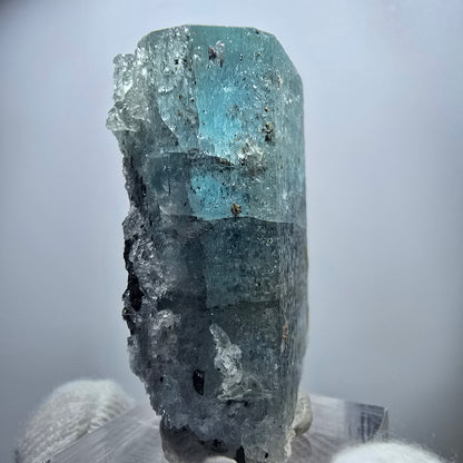 Seltener Aquamarin X mit Hyalit Einschlüssen Erongo, Namibia 42*28*19mm