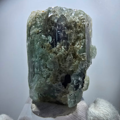 Seltener Aquamarin X mit Hyalit Einschlüssen Erongo, Namibia 40*29*23mm