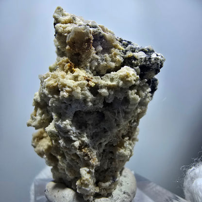 Seltene Aquamarin X mit Hyalit, Orthoklas Stufe Erongo, Namibia 39*38*28mm