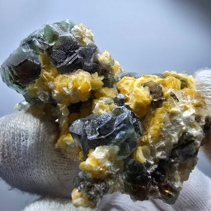 Phantom Fluorite Cube hexagonal, Muscovite specimen Erongo, Namibia 47*37*27mm 