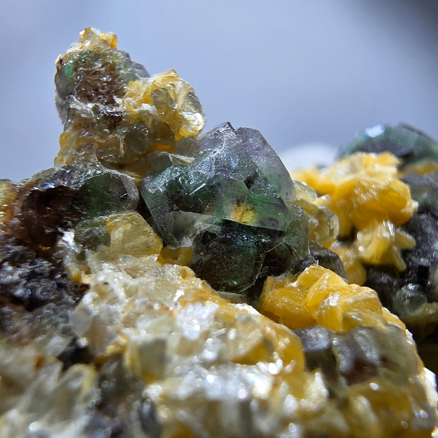 Phantom Fluorite Cube hexagonal, Muscovite specimen Erongo, Namibia 47*37*27mm 
