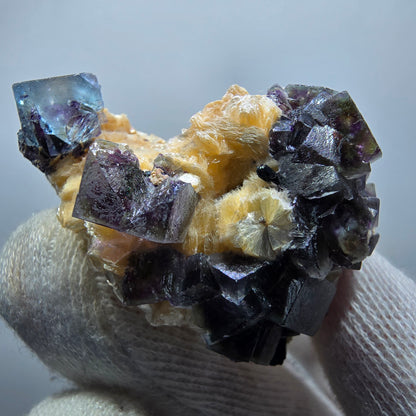 Bunte Phantom Fluorit Würfel Muskovit Schörl Turmalin Erongo, Namibia 43*39*30mm