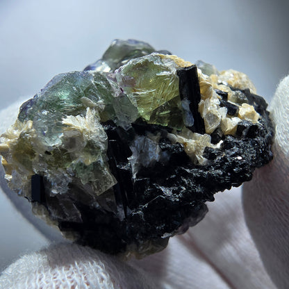 Phantom Fluorit Würfel zonal, Muskovit Schörl Turmalin Erongo Namibia 38*33*27mm