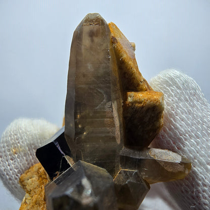 Tourmaline Schörl, quartz fumé, hyalite, stade orthose Erongo, Namibie 48*35*27mm 