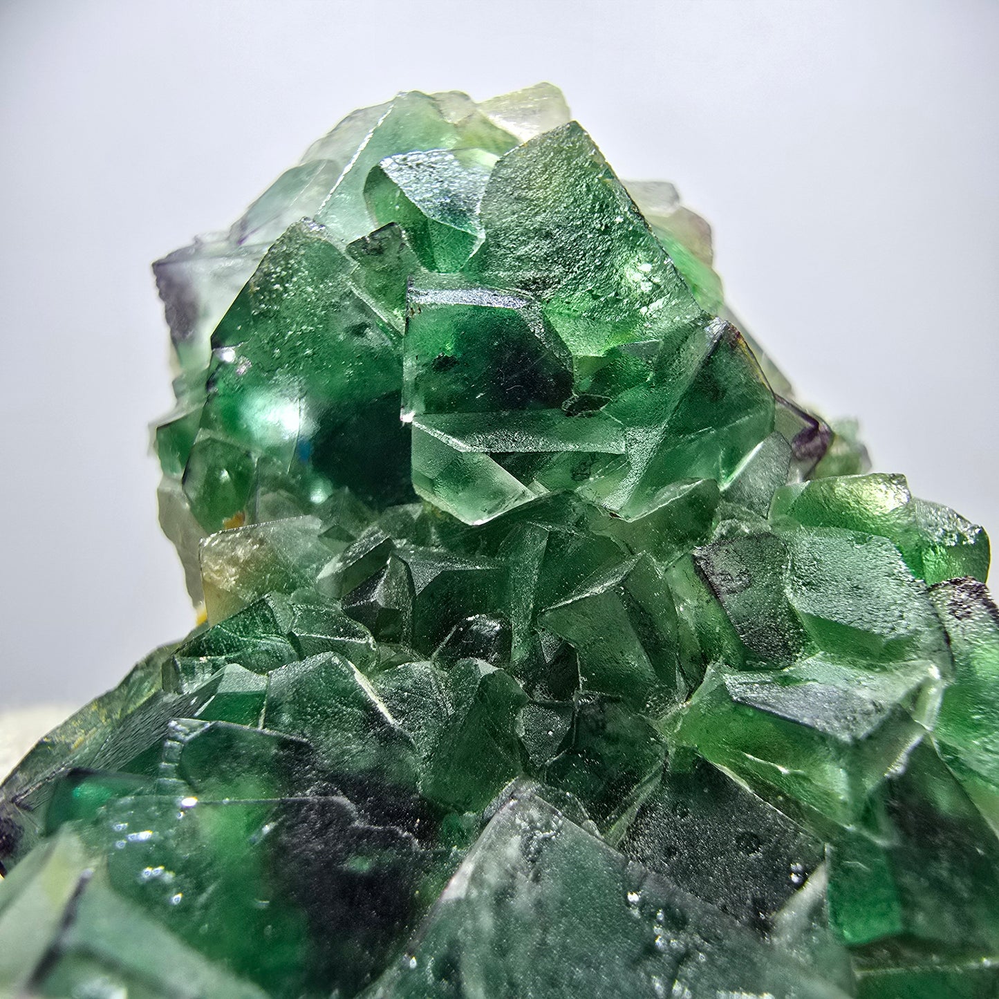 Phantom fluorite zonal, muscovite stage Erongo, Namibia 72*50*40mm 