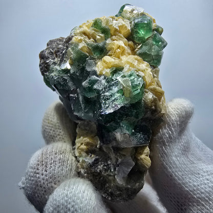 Fluorite fantôme Schörl, tourmaline, calcite, muscovite, stade Erongo, Namibie, 62 x 40 x 38 mm 
