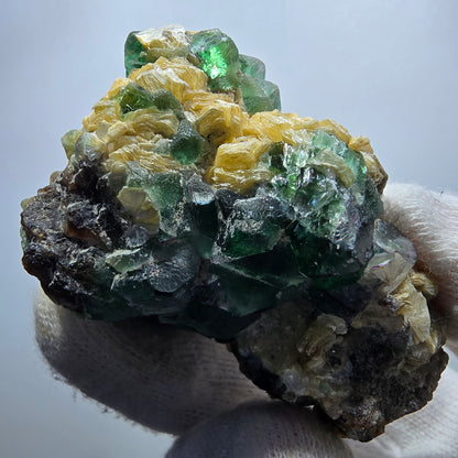 Fluorite fantôme Schörl, tourmaline, calcite, muscovite, stade Erongo, Namibie, 62 x 40 x 38 mm 