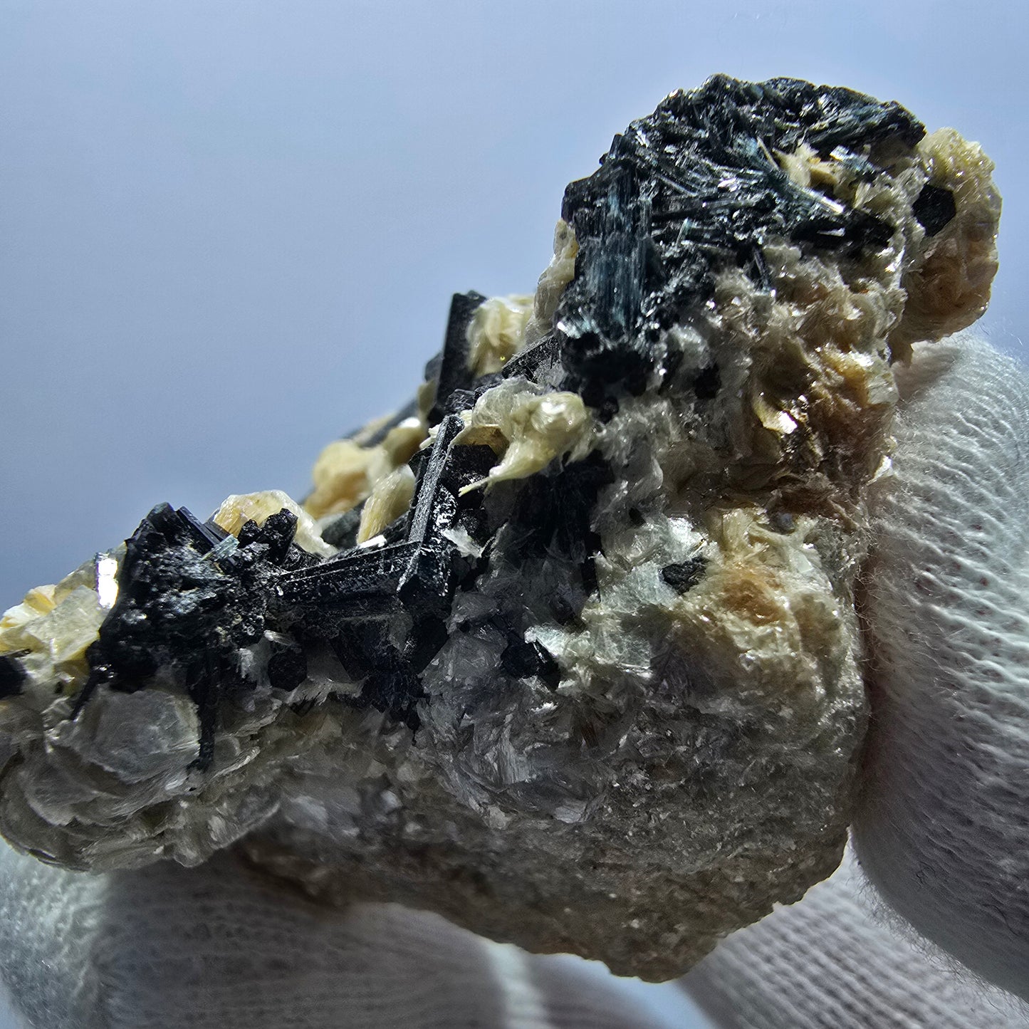 Phantom Fluorit hexagonale Würfel Schörl Turmalin Muskovit Erongo, Namibia 60*44*38mm