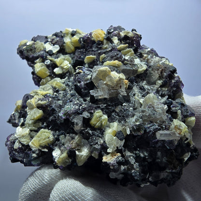 Fluorite fantôme colorée, tourmaline schol, muscovite, quartz fumé, Erongo, Namibie, 99 x 80 x 51 mm 