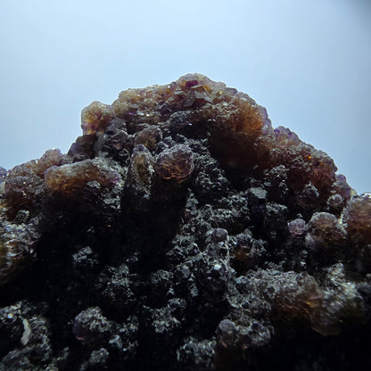 Spécimen rare de fluorite fantôme, hyalite et muscovite, Erongo, Namibie, 71 x 58 x 23 mm 