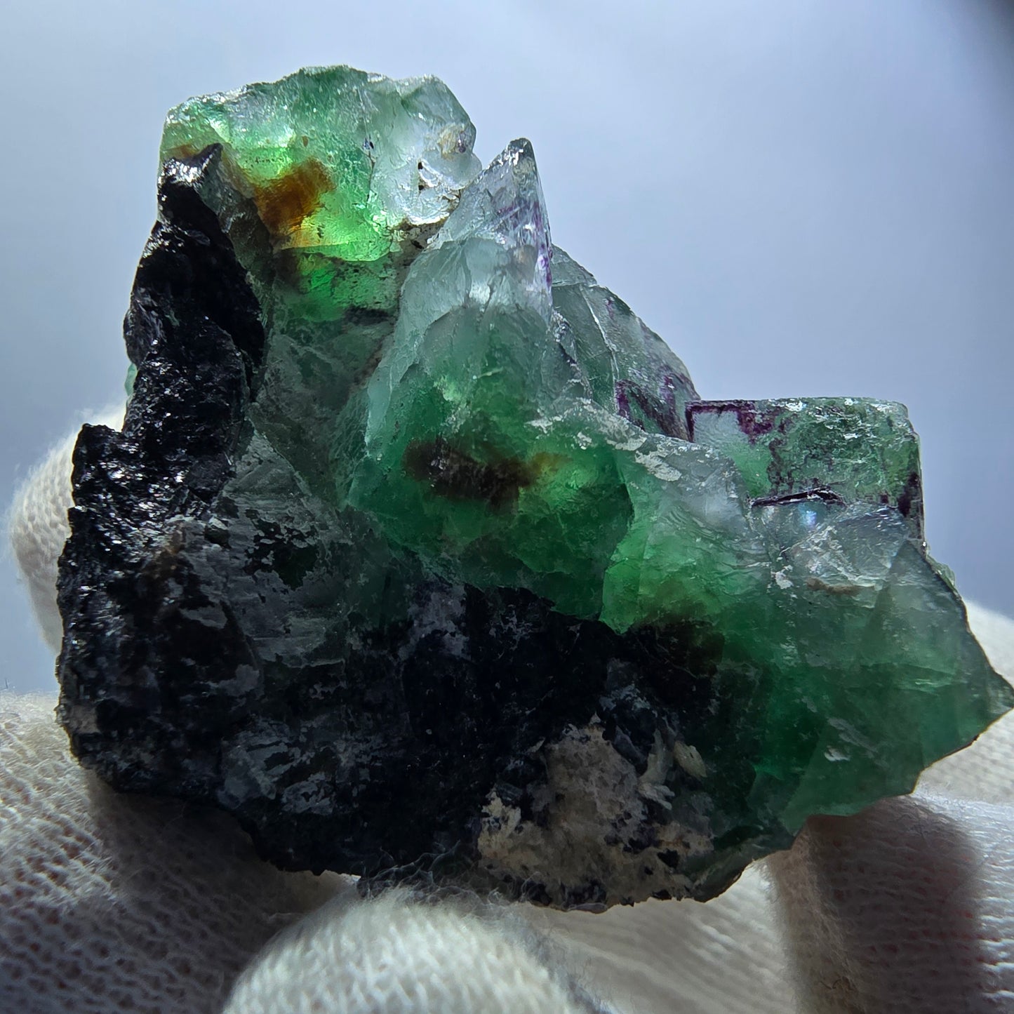 Fluorite fantôme, muscovite, hyalite, tourmaline Schörl, Erongo, Namibie, 49 x 38 x 30 mm 