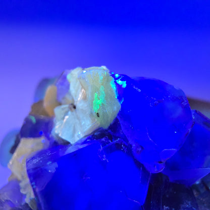 Cubes de fluorite fantôme transparente, muscovite et hyalite, spécimen d'Erongo, Namibie, 46 x 43 x 35 mm 