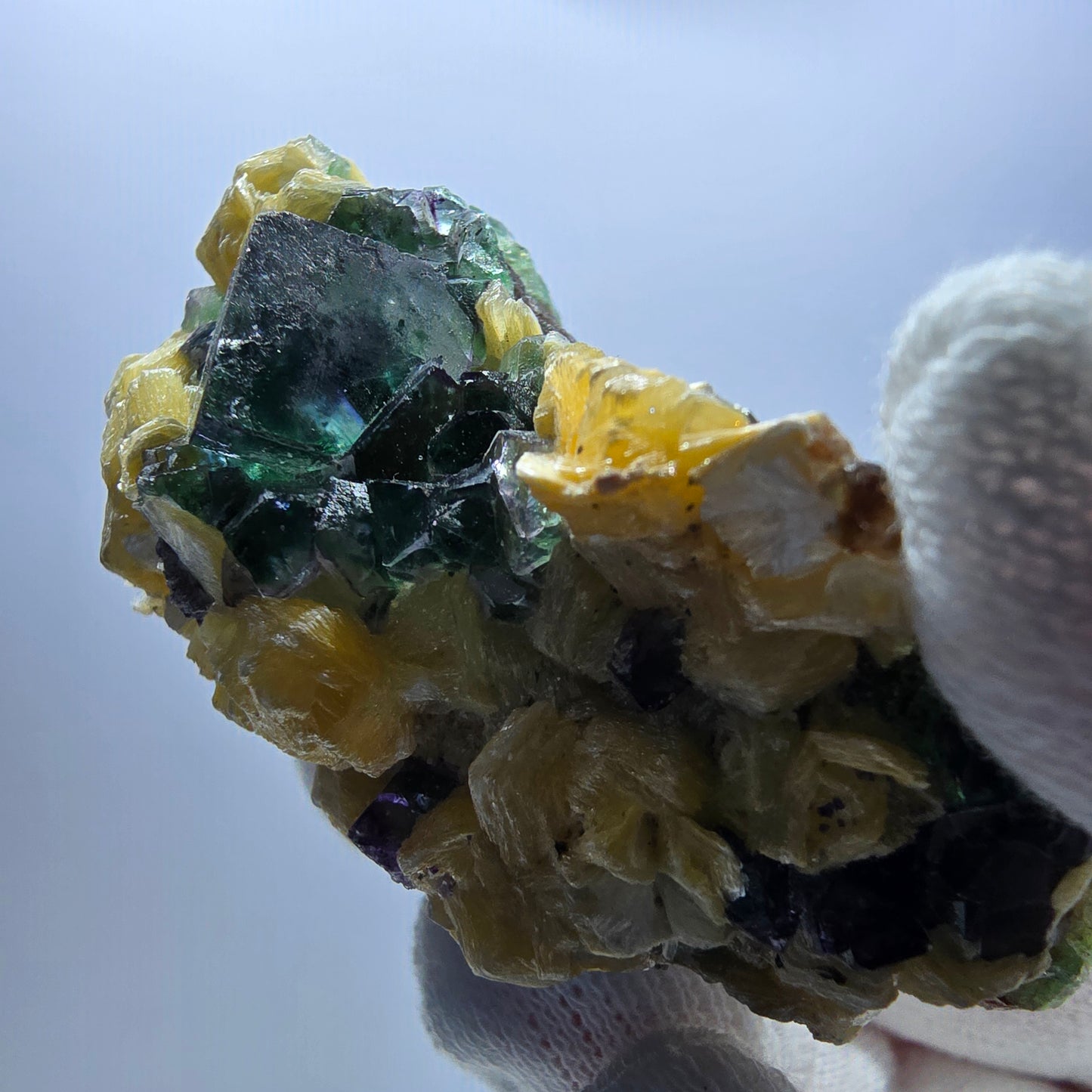 Cube de fluorite fantôme zonal, spécimen de muscovite, Erongo, Namibie, 60 x 33 x 33 mm 