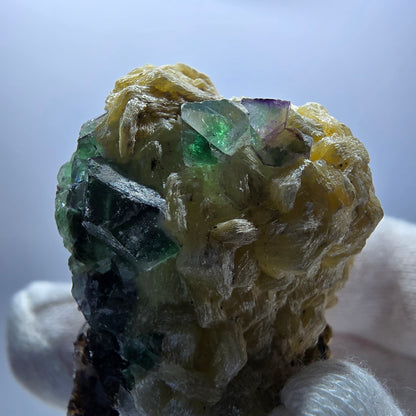 Cube de fluorite fantôme zonal, spécimen de muscovite, Erongo, Namibie, 60 x 33 x 33 mm 