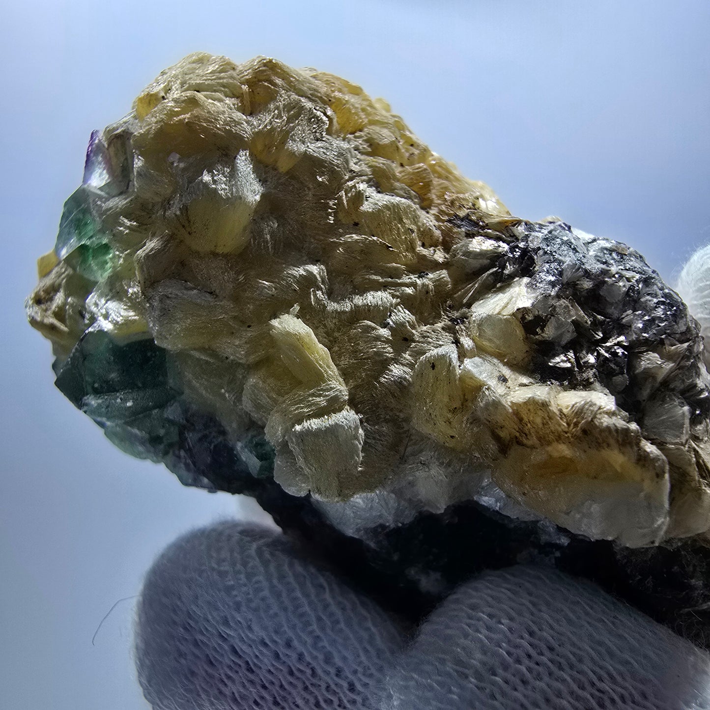 Cube de fluorite fantôme zonal, spécimen de muscovite, Erongo, Namibie, 60 x 33 x 33 mm 