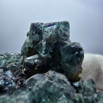 Cube de fluorite fantôme zonal, spécimen de tourmaline Schorl, Erongo, Namibie, 60 x 41 x 28 mm 