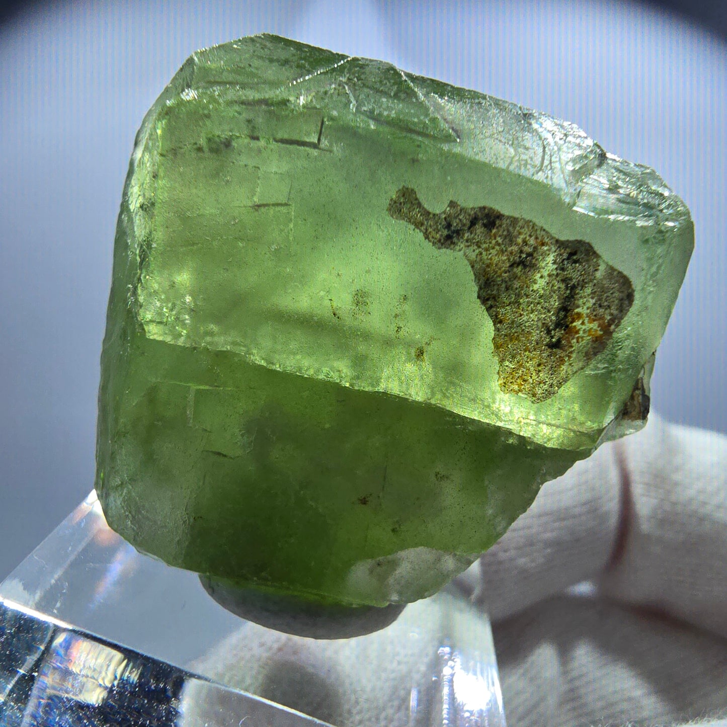 Rare cube de fluorite avec hyalite, vert Erongo, Namibie 36 x 35 x 23 mm 