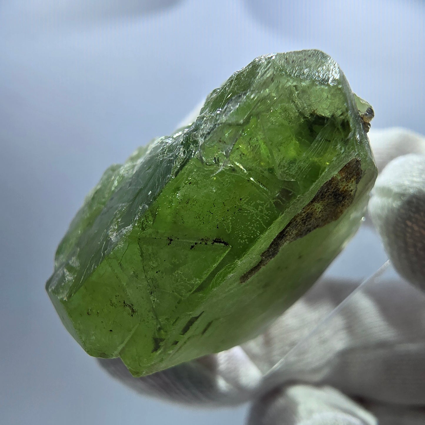 Rare cube de fluorite avec hyalite, vert Erongo, Namibie 36 x 35 x 23 mm 