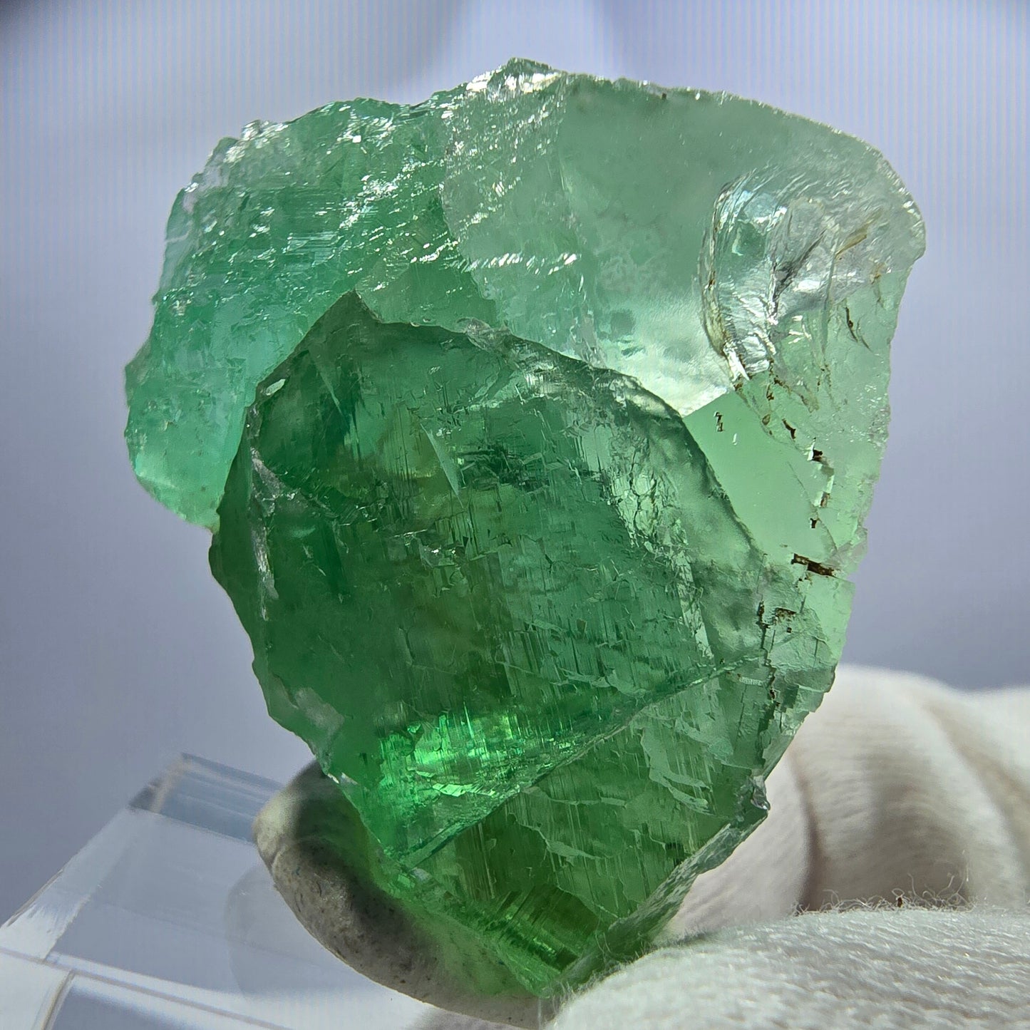 Cube de fluorite fantôme rare (UV), vert Okorusu, Namibie 34 x 29 x 30 mm 